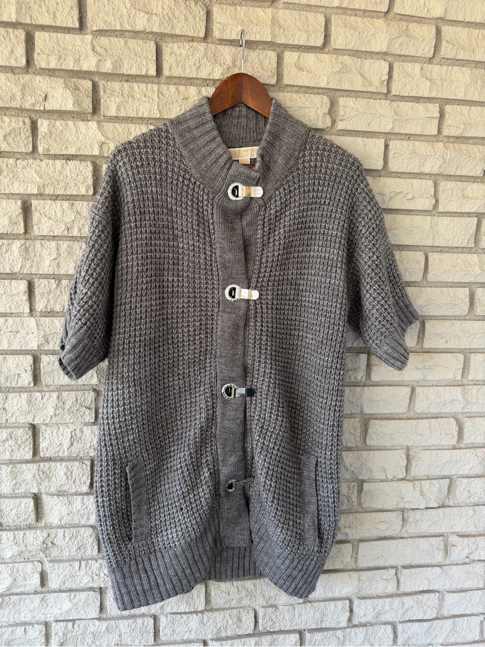 Michael MK Gray Knit Silver Eyelet Logo Mock Neck 3/4 Sleeved Sweater Size Large